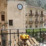 Konukevi Garibaldi Cefalù