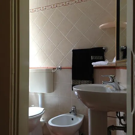 게스트하우스 Garibaldi 체팔루