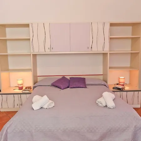 Konukevi Garibaldi Cefalù