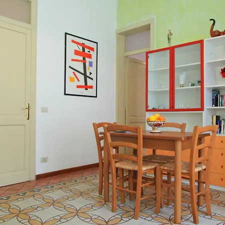 加里波第住宿加早餐旅馆 招待所 切法卢